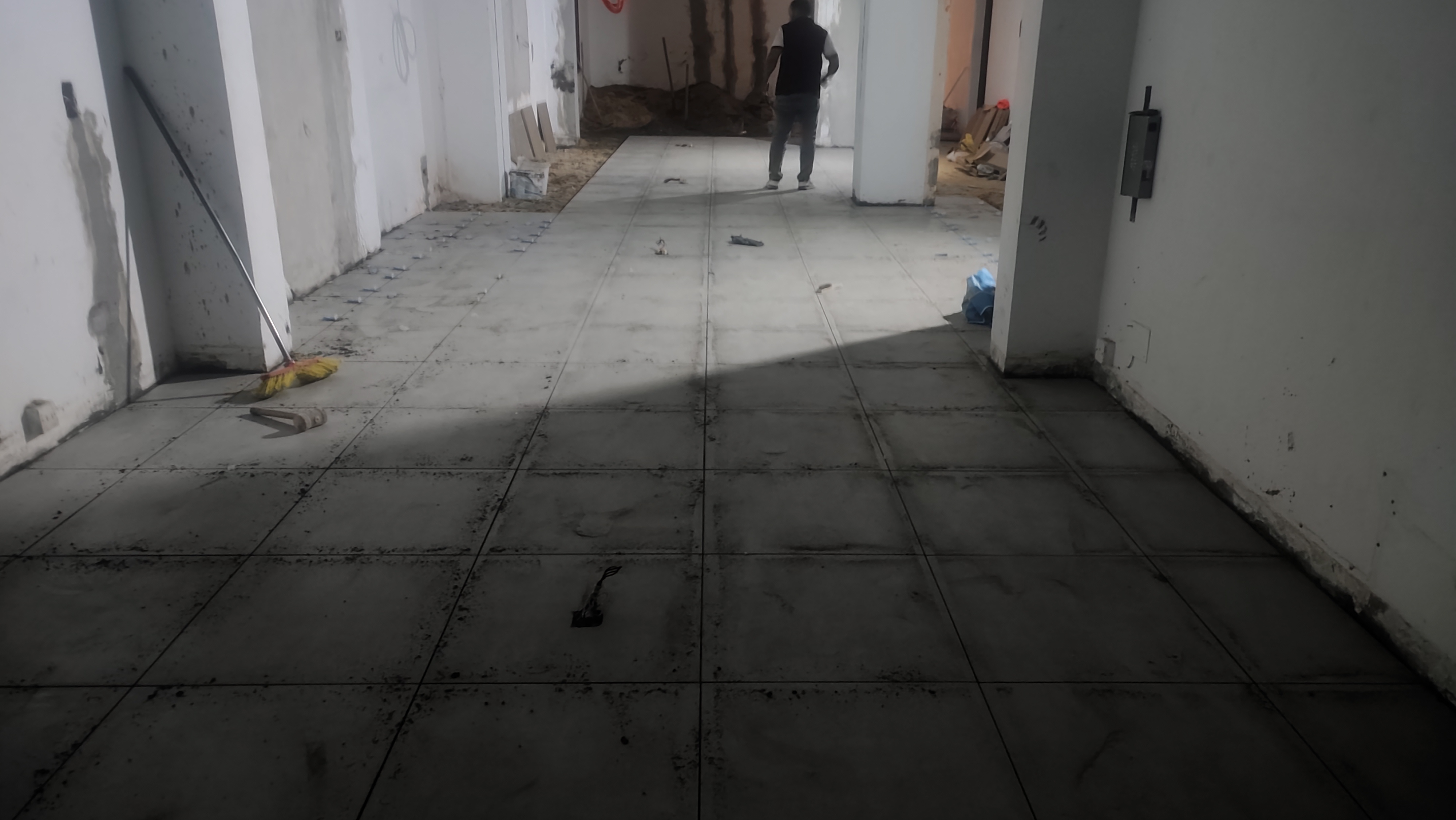 AMERICANA - Bress Building